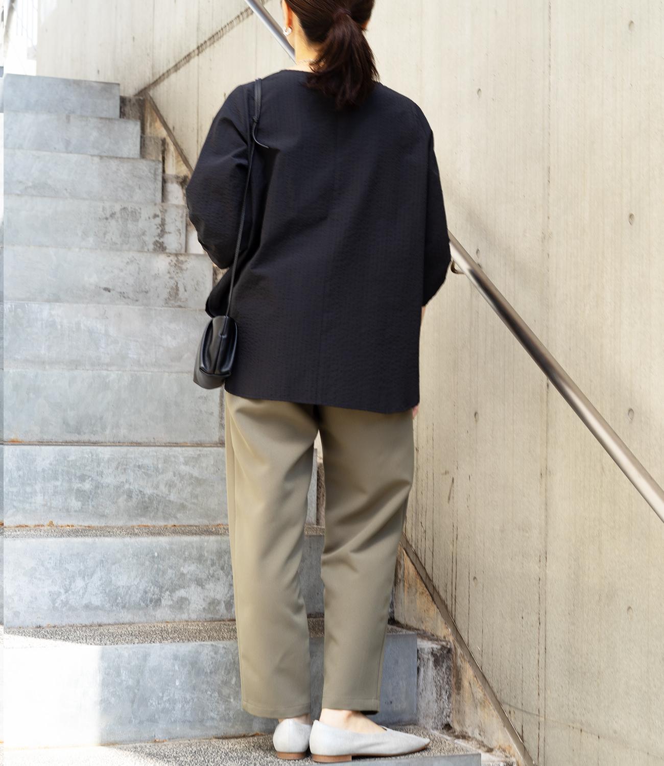 美シルエットテーパードパンツ