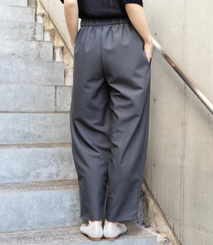 ツータックカーブパンツ