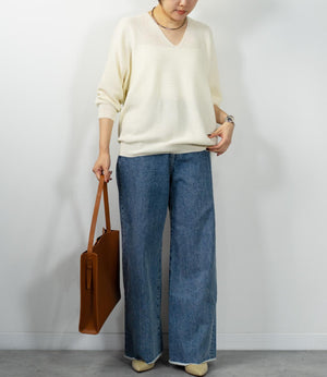 ホールガーメンVネックトニット