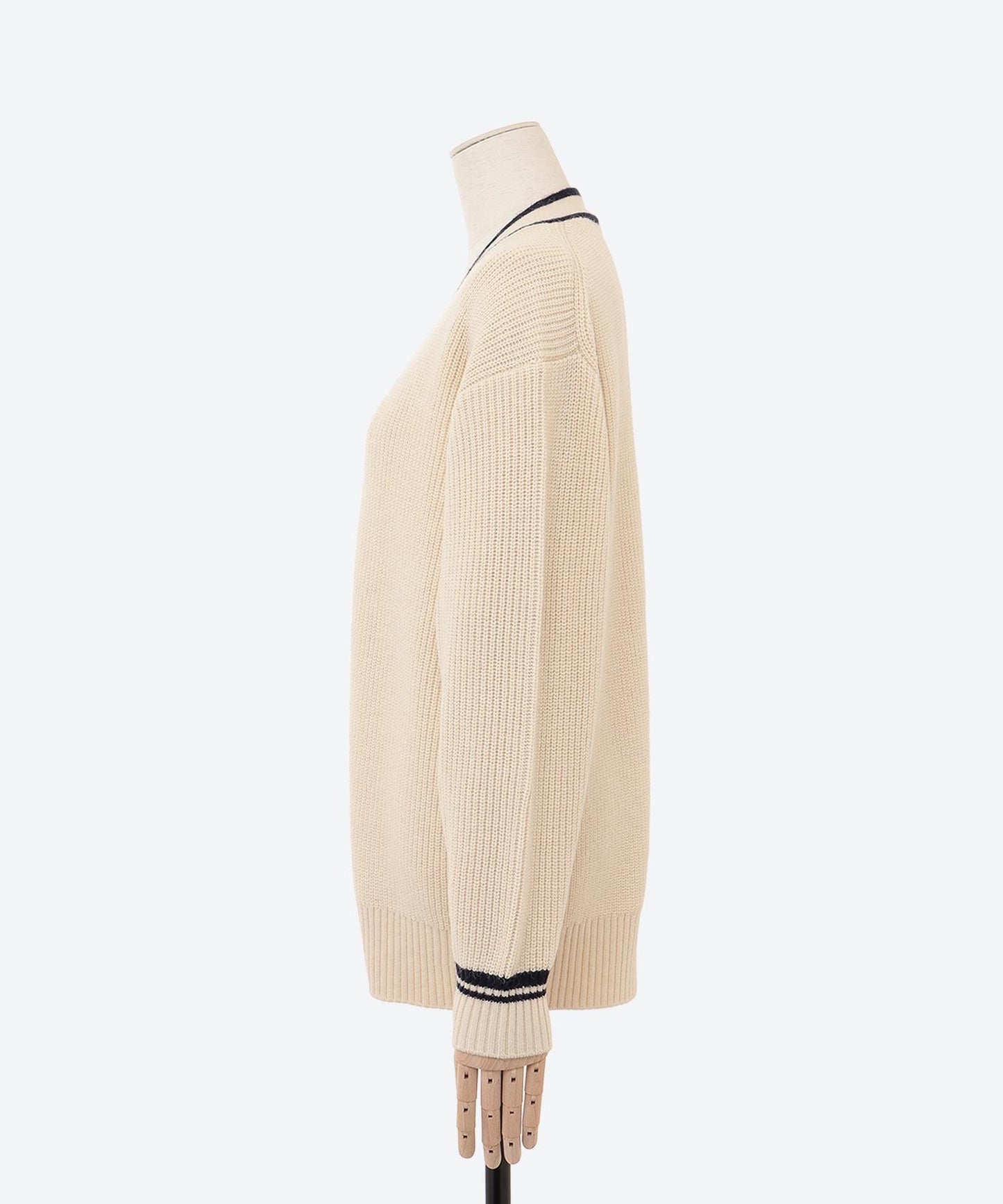 Vネックカーディガン