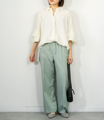 バンドカラーギャザーボリュームブラウス