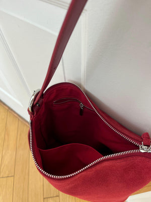 赤スエードバッグ