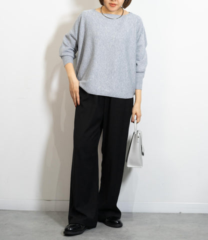 ボートネックラウンドニット