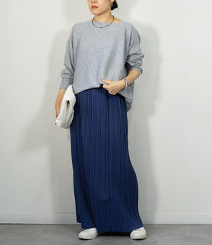 ストレートプリーツスカート