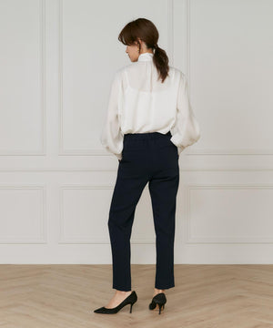 ボウタイブラウス