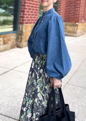 スタンドカラーデニムブラウス