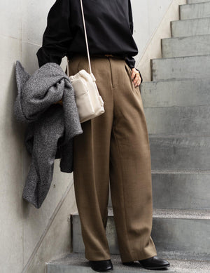 ワイドストレートパンツ