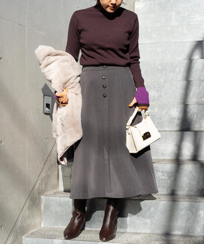 フレアボタンスカート