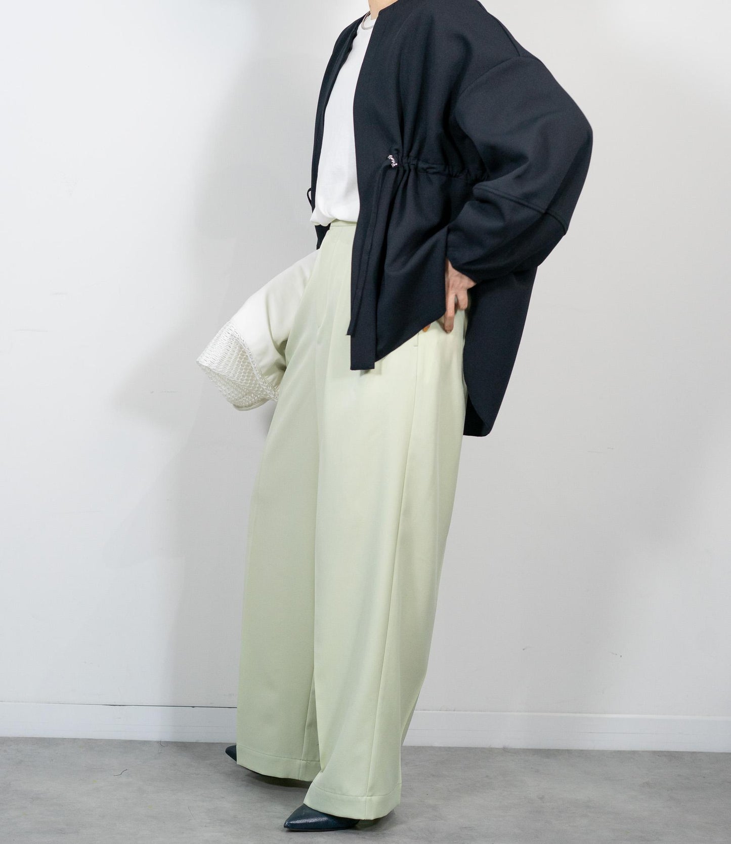 センタープレスセミワイドパンツ