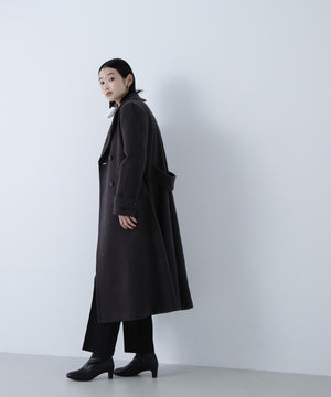 ビッグカラーダブルチェスターコート