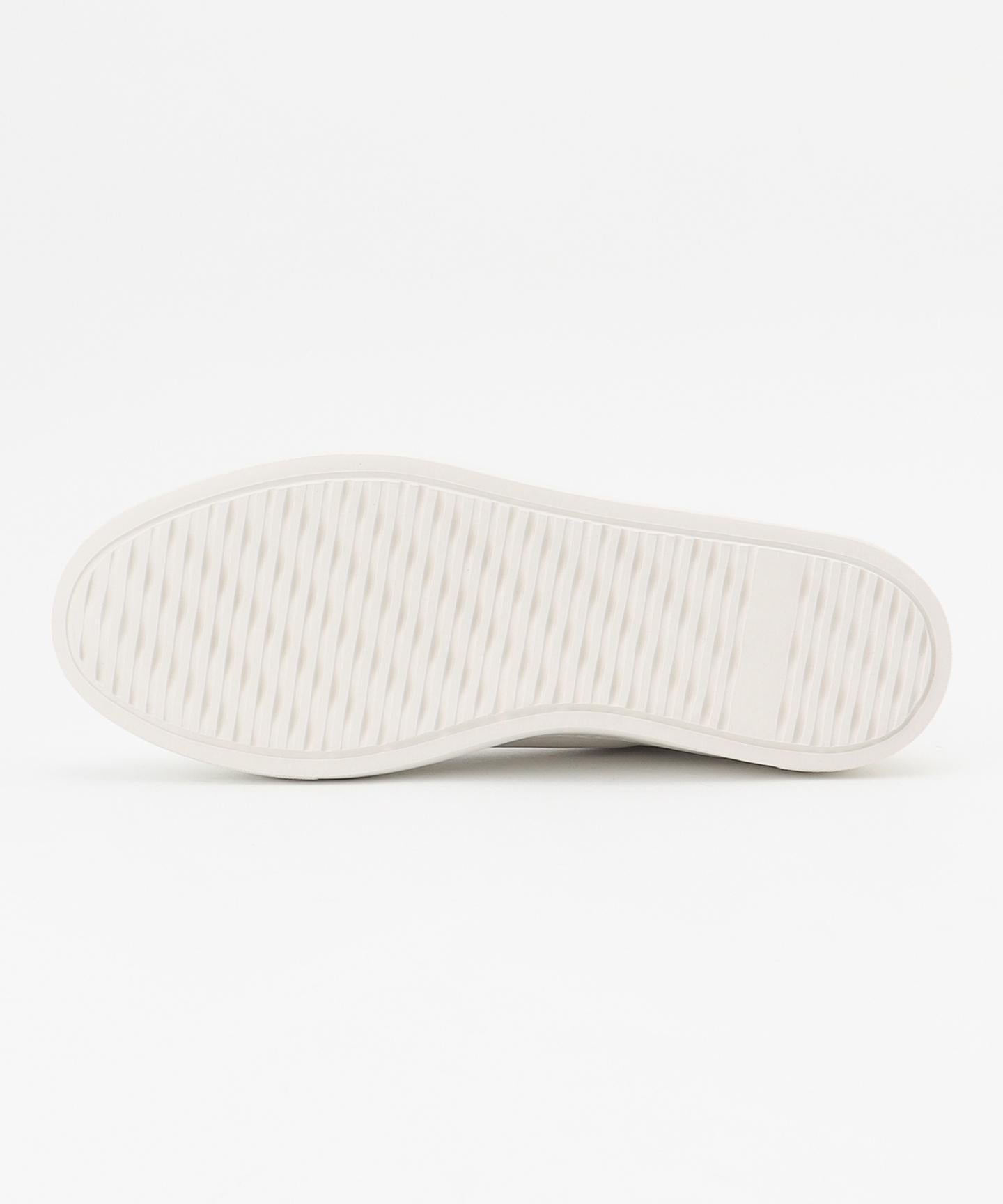 プラットフォームスニーカー