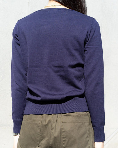 クルーネックストレートニット