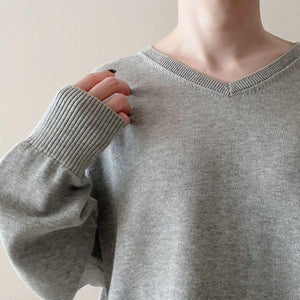 カシミアVネックニット