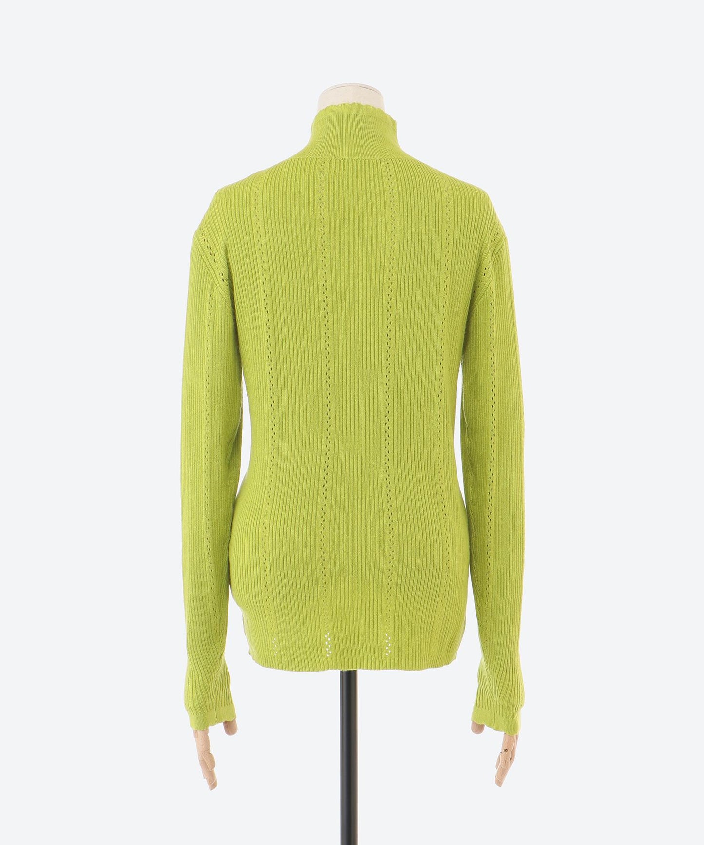 透かし柄ハイネックニット