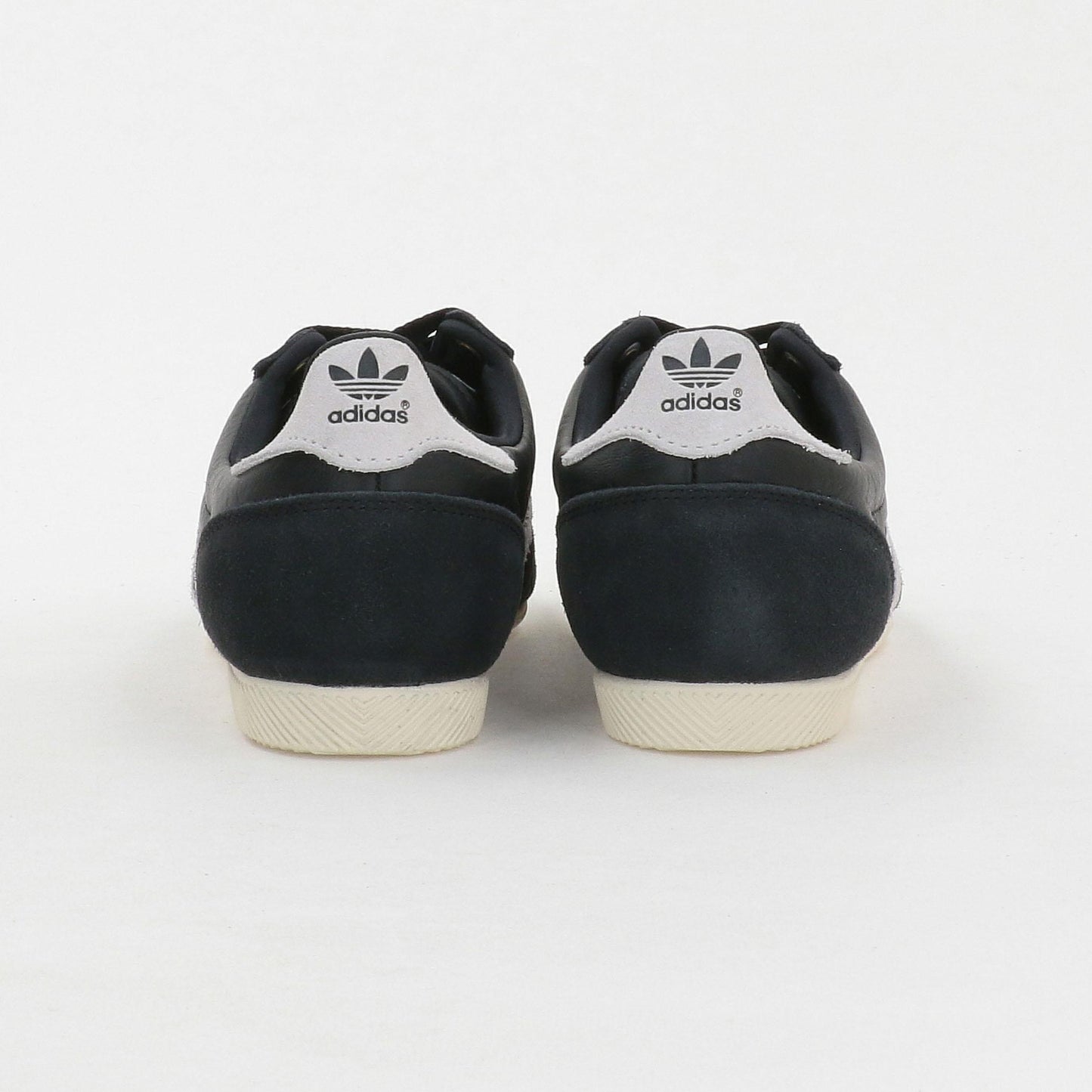 ＜adidas Originals＞ジャパン スニーカー