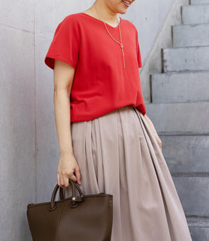 コクーンシルエットVネックニット