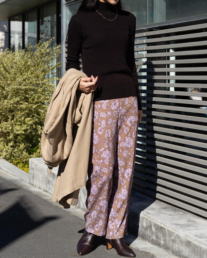 ソフトタッチタートルネックニット