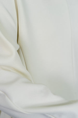 ウエストカーブカットソーブラウス