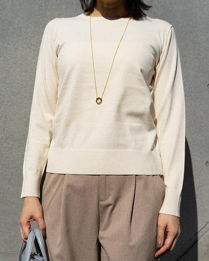 クルーネックストレートニット