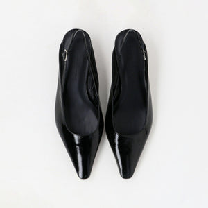 スクエアバックベルト パンプス40↓↑