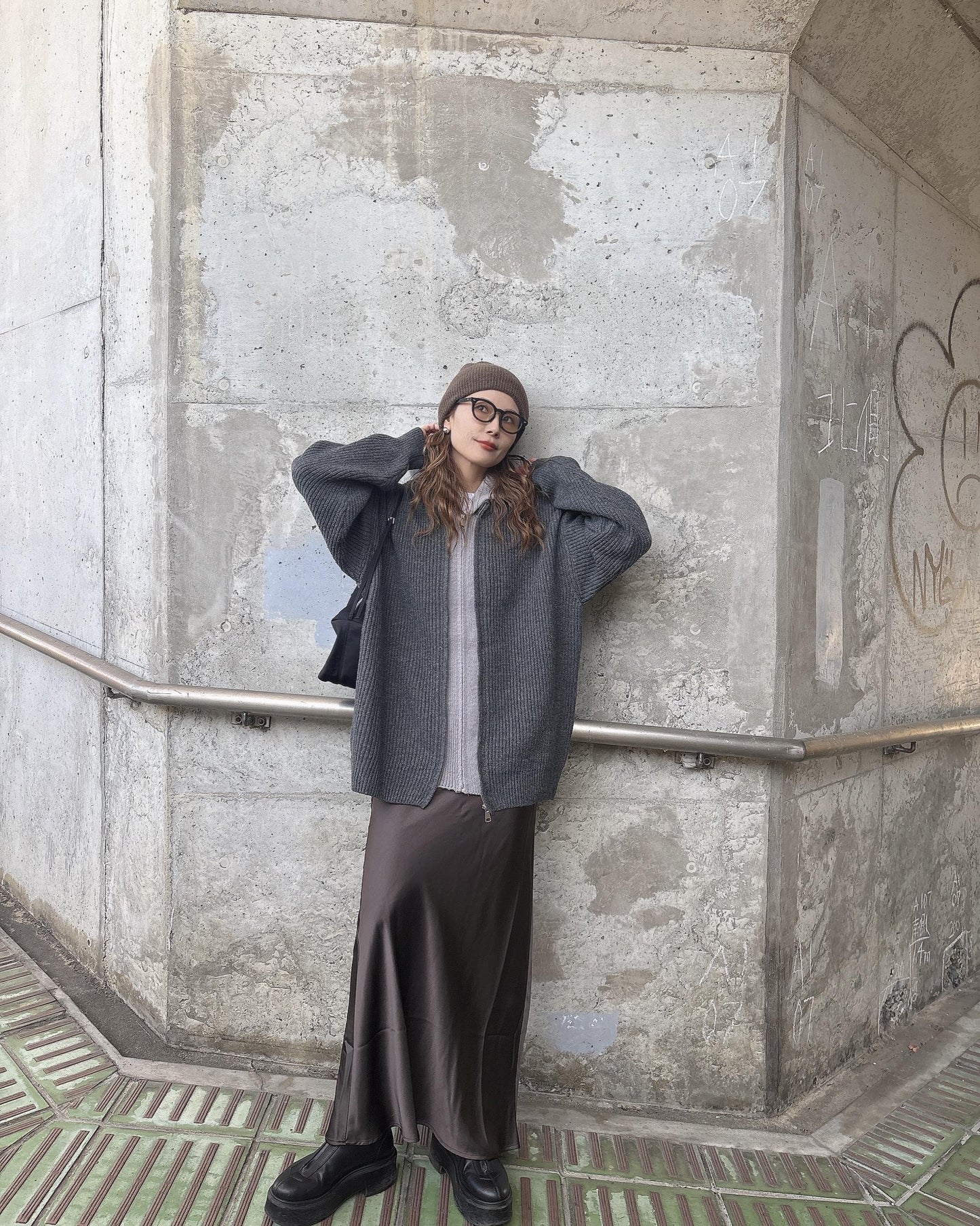 レイヤードニットジップアップ