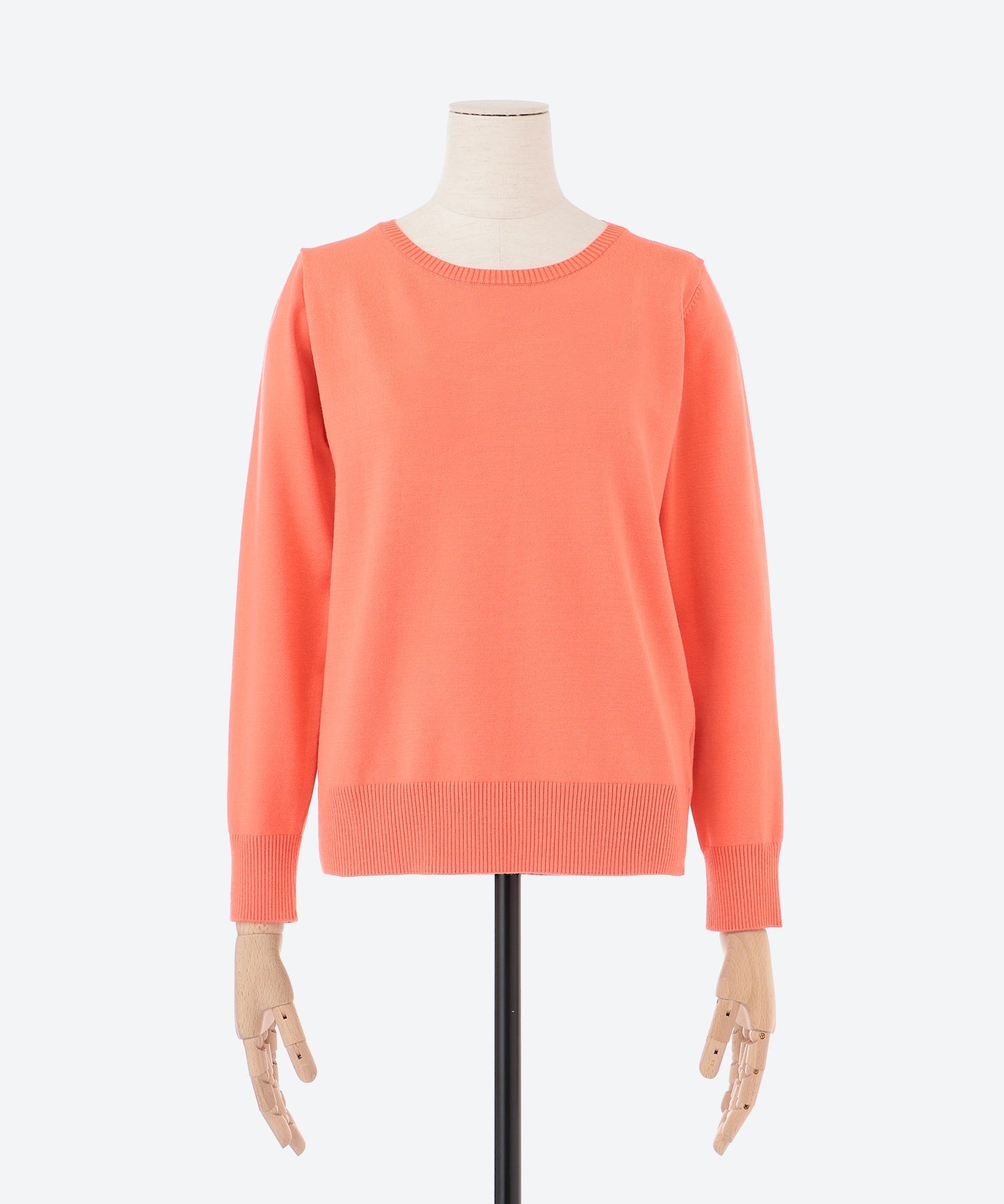 クルーネックストレートニット