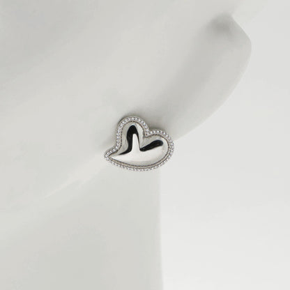 フローイング ハート ピアス