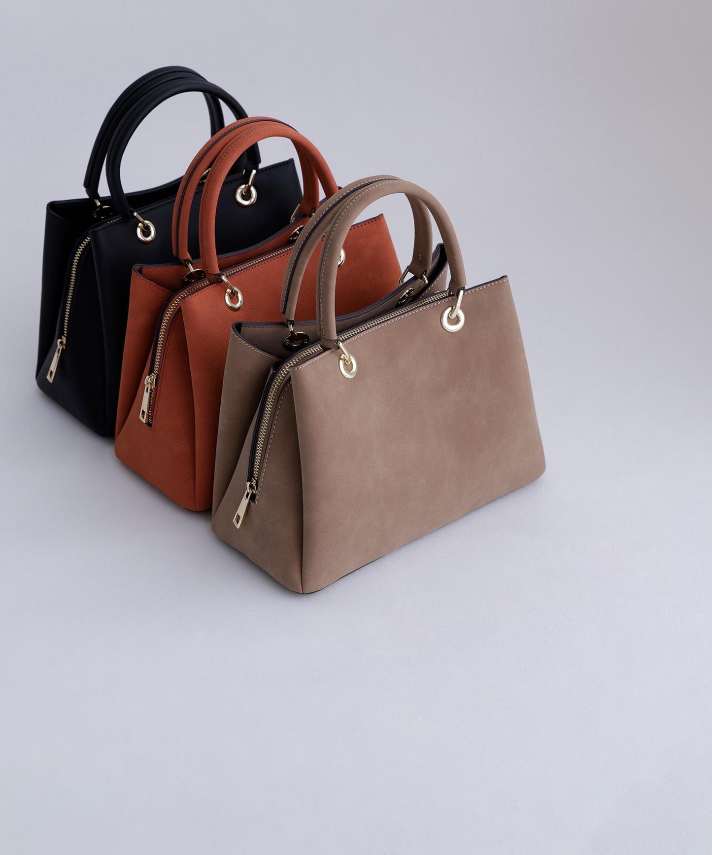 ヌベラアイレットトートバッグ