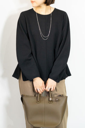 ウエストカーブカットソーブラウス