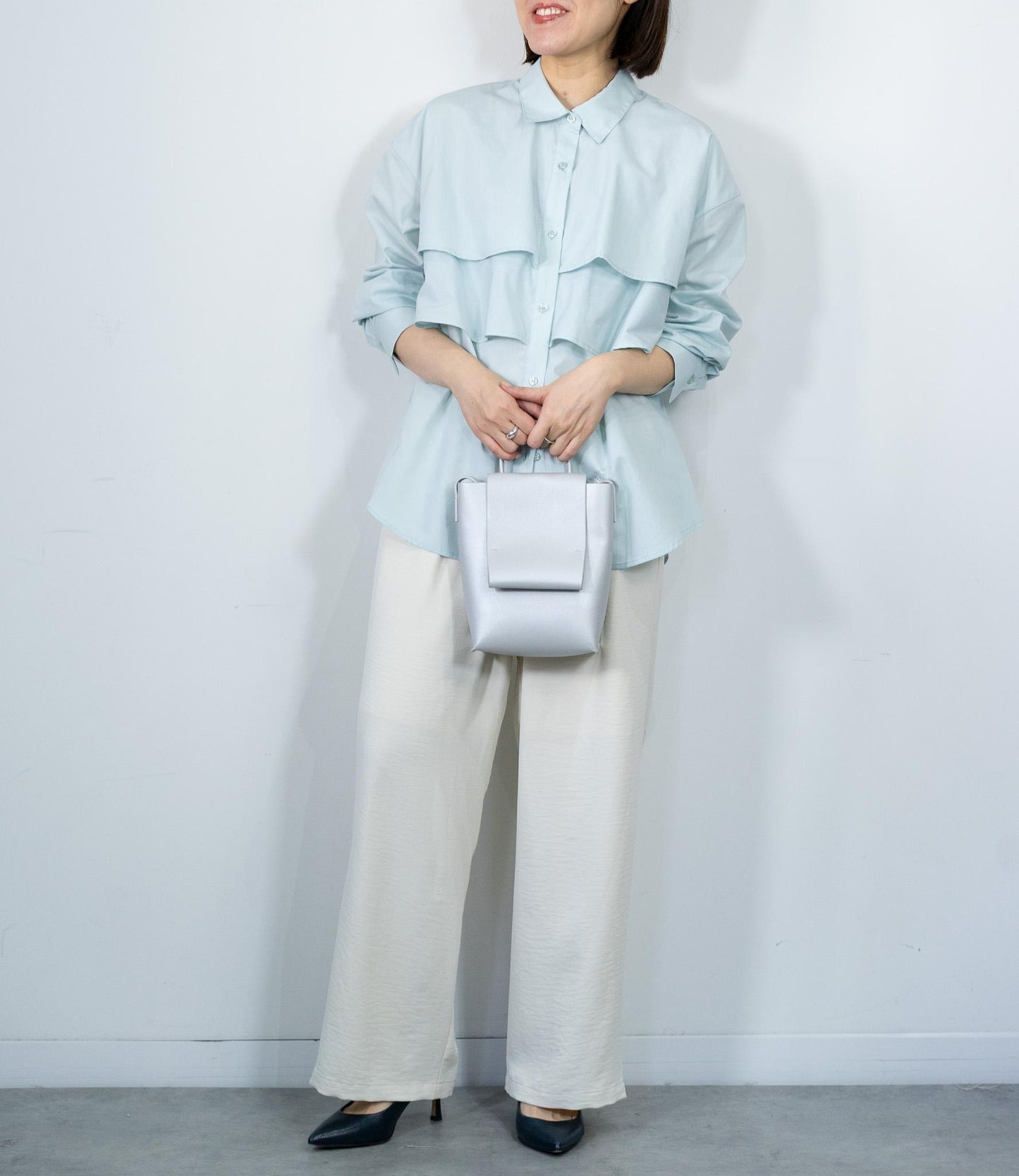 レイヤードライクダブルフリルシャツ