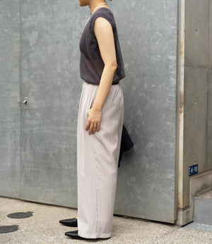 パウダーサテンエアリーイージーパンツ