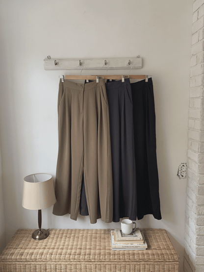 ダブルタックルーズワイドパンツ