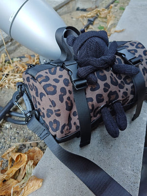 クロスボディーベアバッグ