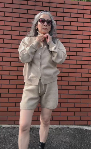 ハイネックショートパンツニットアップ