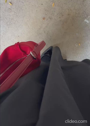 赤スエードバッグ