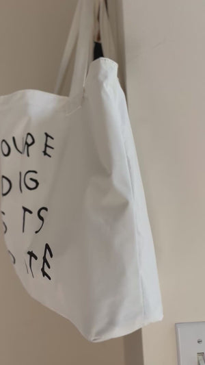 白黒レタリングバッグ