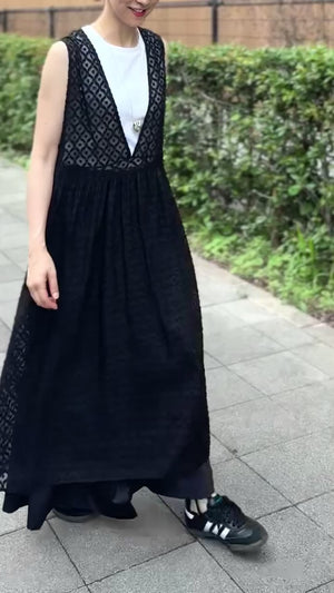 シアージャガードレースVネックワンピース