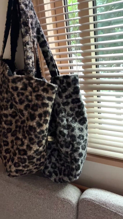 レオパードボア リバーシブルBAG