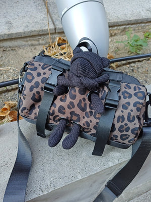 クロスボディーベアバッグ