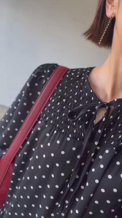 ドットスモッキングワンピース